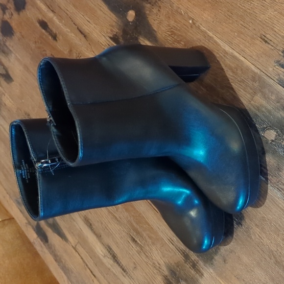 NWT Beautiful Marc Fisher Rublia Classic High Heeled Black Boots. sz 9 - Picture 12 of 15